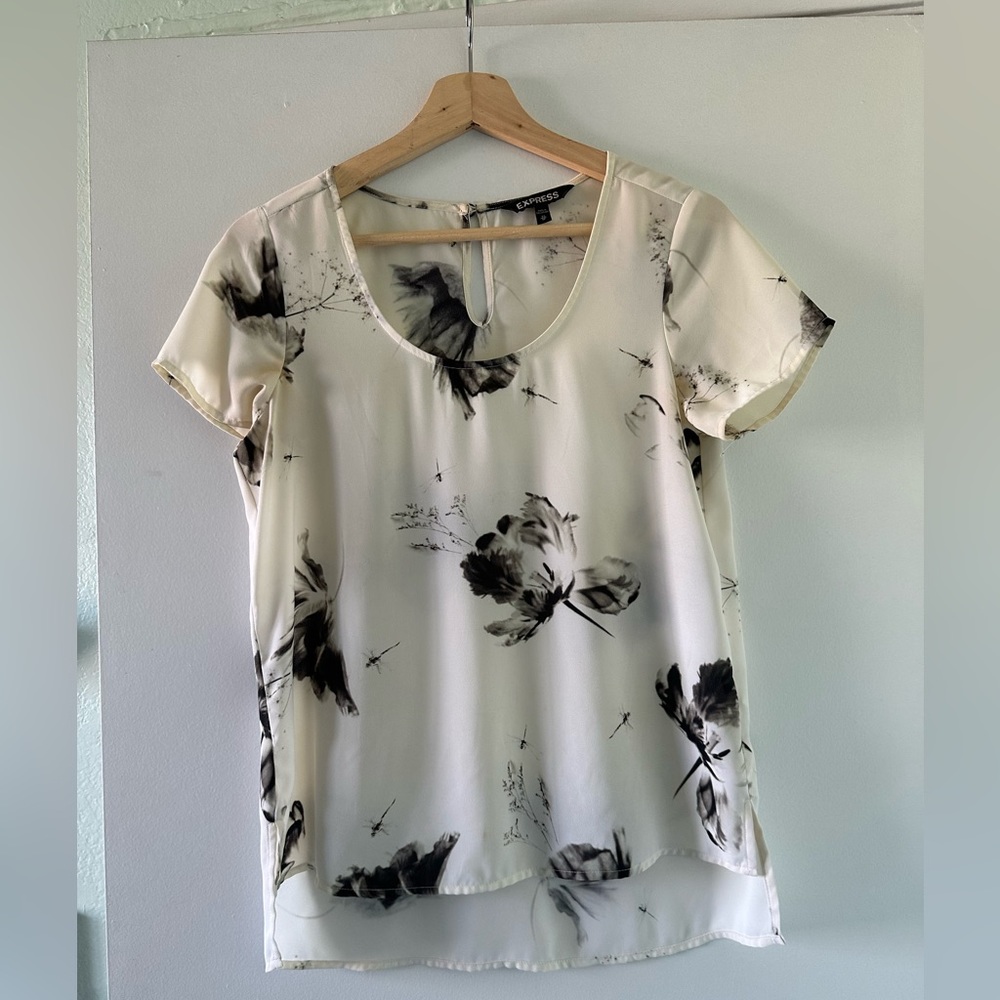 Black and white floral top